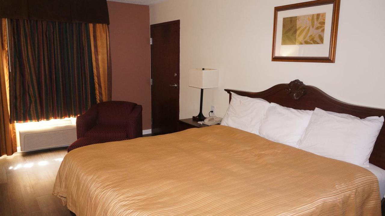 Scotland Neck Inn Extérieur photo